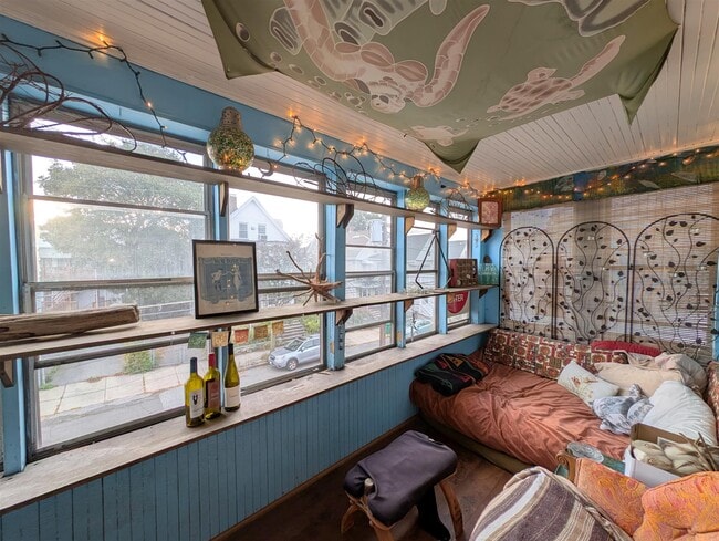 Photo - 50 William St Unit 2