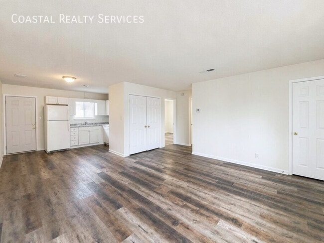 Photo - 322 Pelham Rd