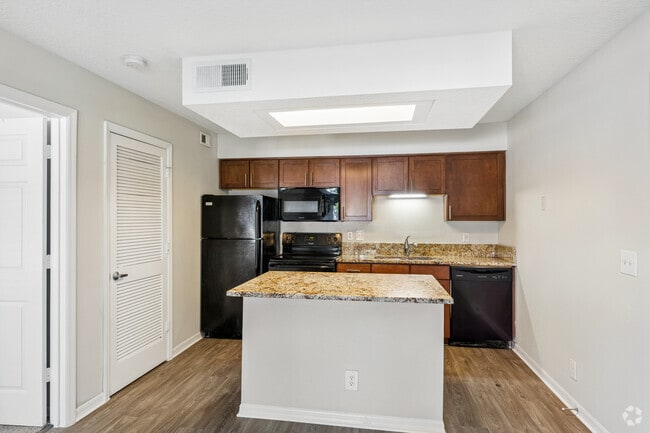 1BR, 1BA - 500SF - Kitchen - Vue at 1400