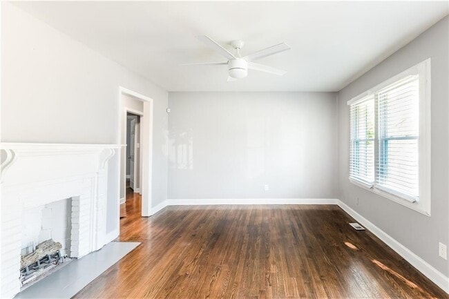 Photo - 719 Campbell Cir