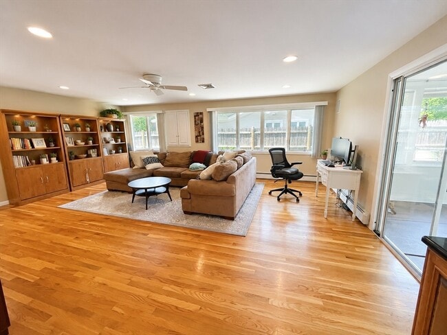 Photo - 15 Leonard Rd