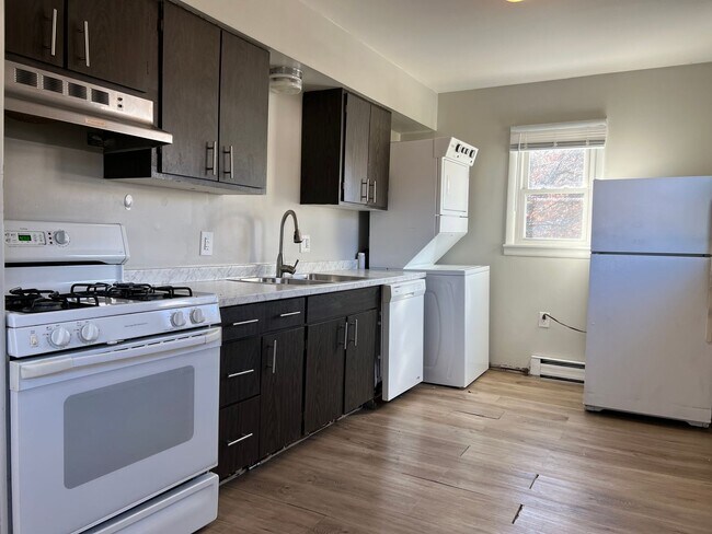 Photo - 3180 McRoberts Rd Unidad 3161 Broadway Avenue