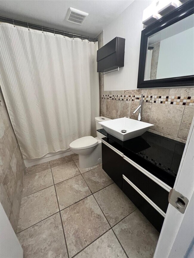 Photo - 2352 NW 37th Ave