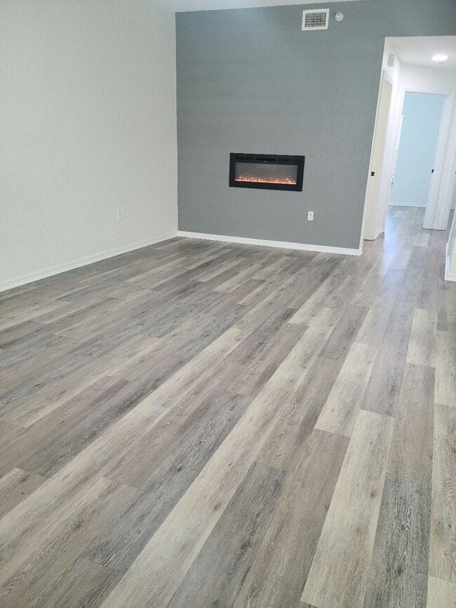 Photo - 10490 Chalmer St Unit 03
