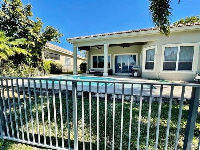 Building Photo - 7817 NW 121st Way Rental