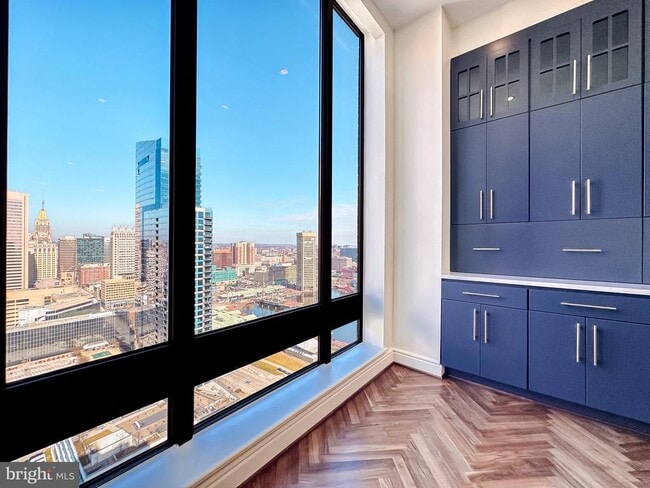 Photo - 10 E Lee St Unit 2701