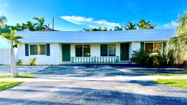 Photo - 103 Laredo Ln
