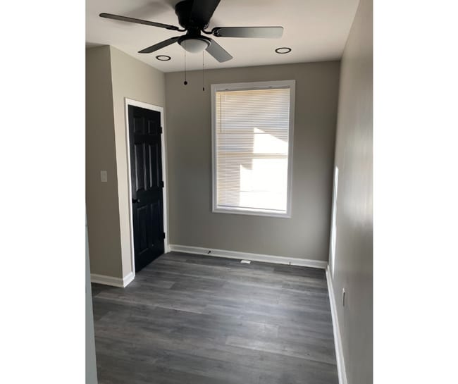 2123 Sinclair Ln Unit 2C W/Bath - AVAILABLE $850 2C