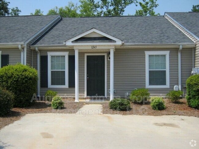 Building Photo - 1245 Longpoint Dr Rental
