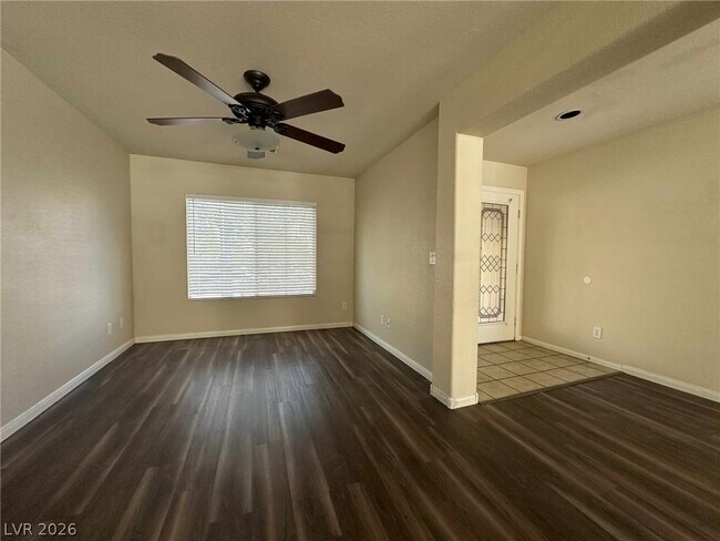 Photo - 10679 Timber Stand St