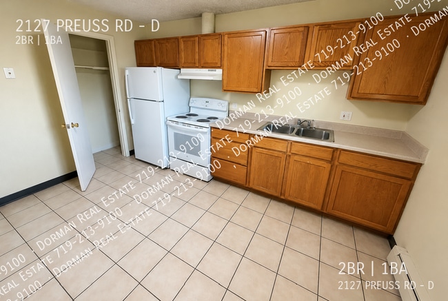 Photo - 2127 Preuss Rd Unit D