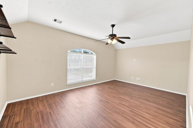 Photo - 18810 Lantern Cove Ln
