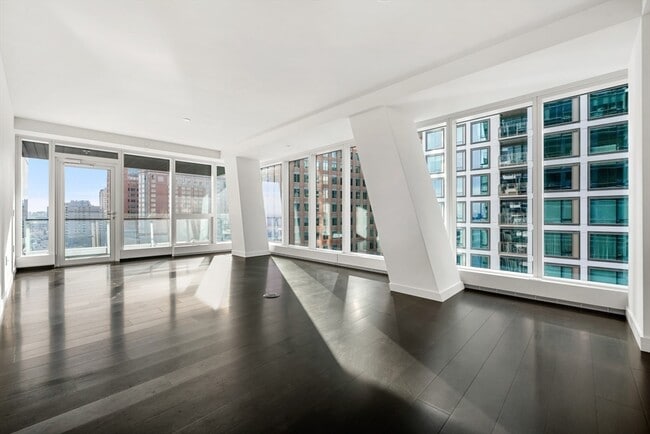 Photo - 150 Seaport Blvd Unit 10G