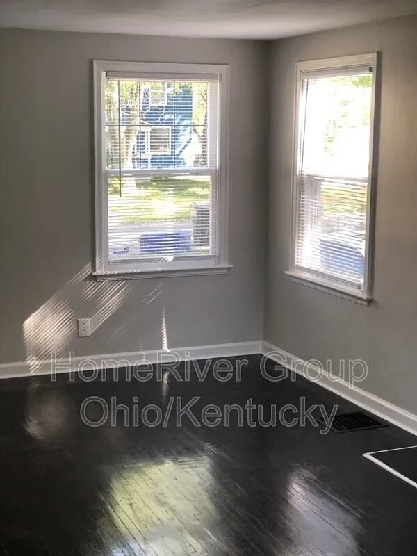 Photo - 2369 Taylor Ave