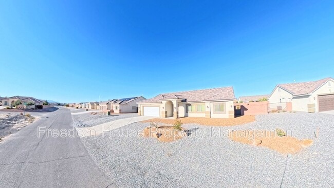 Photo - 4920 Honey Locust Dr