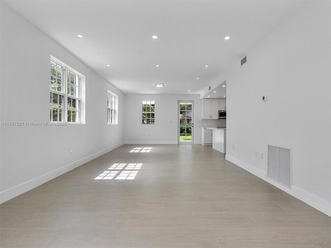 Photo - 112 Florida Ave