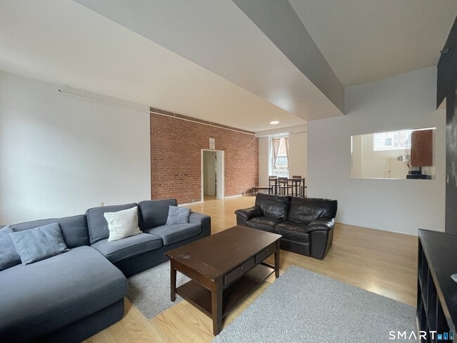 Photo - 196 Crown St Unit 210