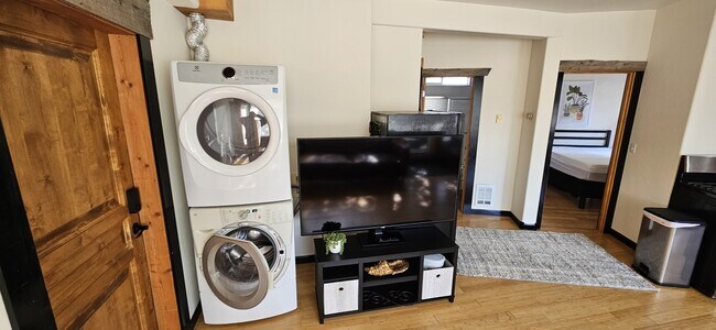 Photo - 66 Skyline St