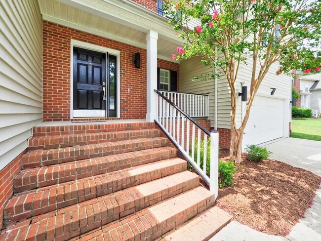 Photo - 425 New Parkside Dr