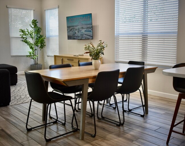 Photo - 5128 E Coolbrook Ave