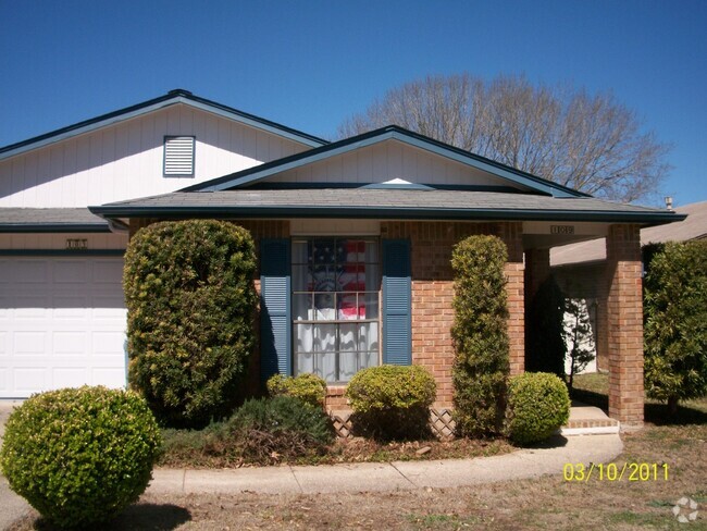 Building Photo - 109 Deerglen Ave Rental