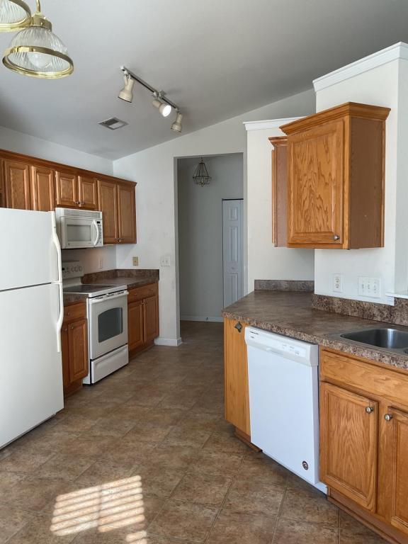 Photo - 585 Ambrosia Loop