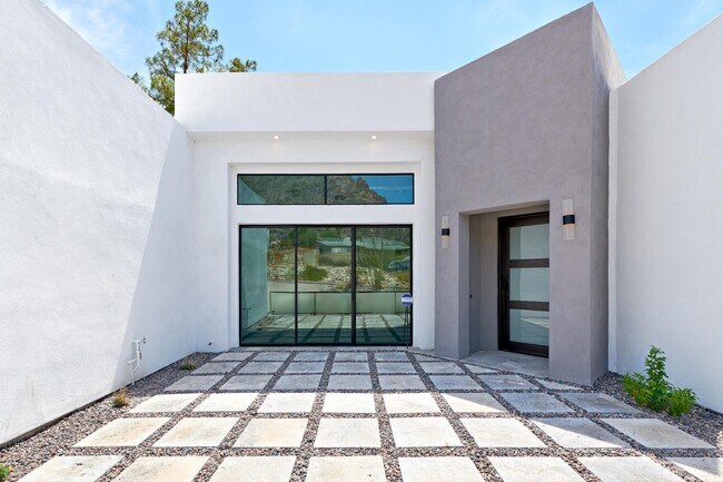 Photo - 2423 E Lincoln Cir