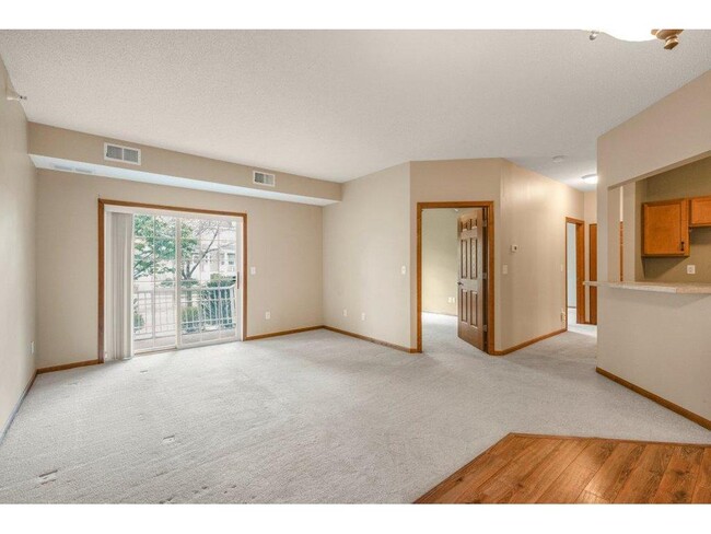 Photo - 114200 Hundertmark Rd W Unit 110