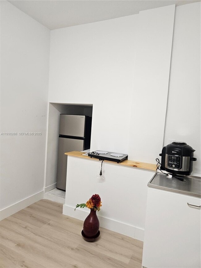 Photo - 157 NE 13th St Unit 0