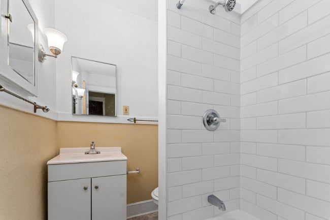 226 Court St Unit 10