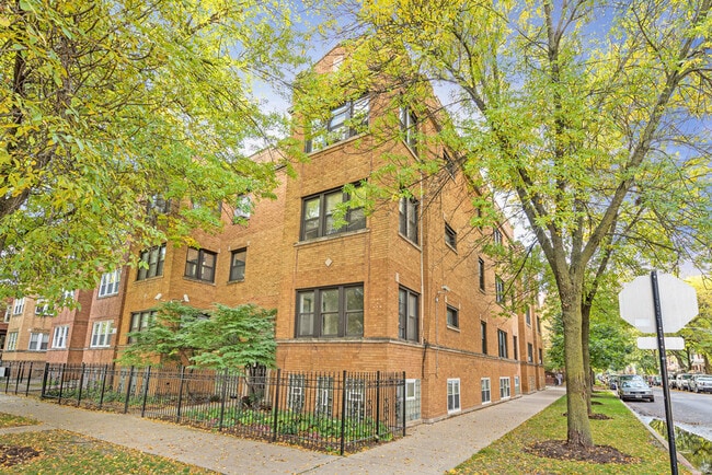 Building Photo - 3821 W Wrightwood Ave Unit 3A Rental