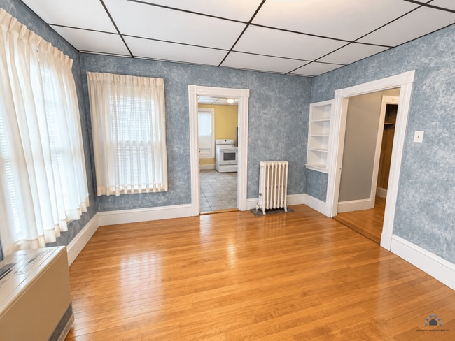 2 Lawrence St Unit 2