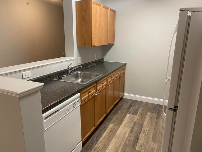 Photo - 122 Coliseum Ave Unit 407