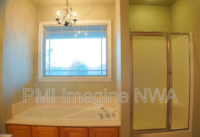 4747 Mayflower Ct