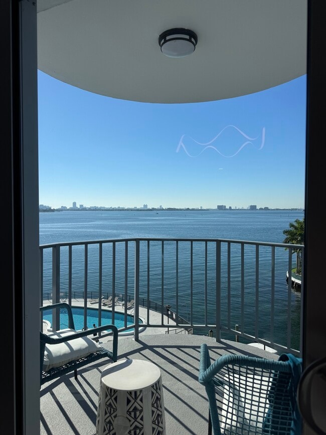 Building Photo - 11930 N Bayshore Dr Unit 508