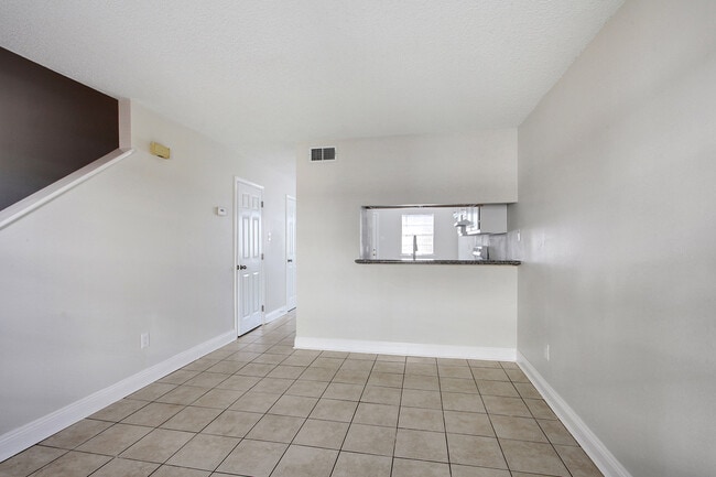 Photo - 8897 Richmond Dr