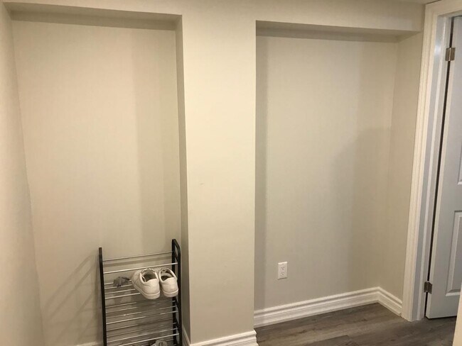 Photo - 2 Stratton Ave