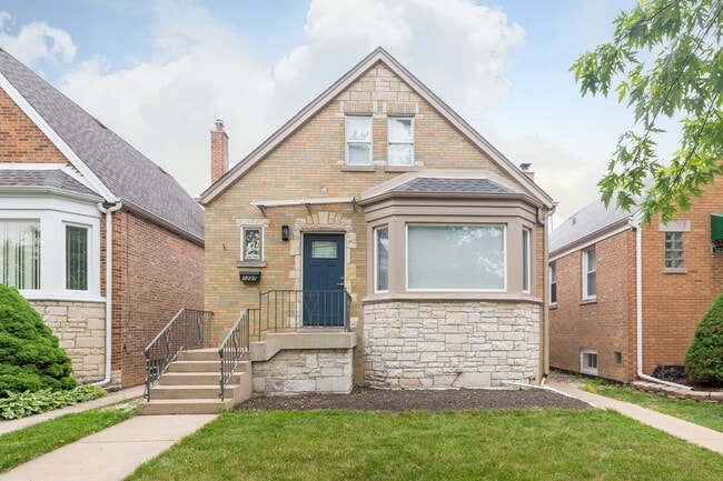 Photo - 3227 N Nottingham Ave