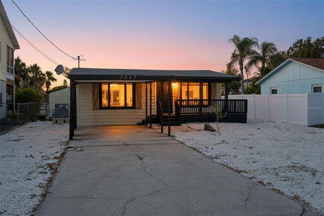 Building Photo - 7037 McCray Dr
