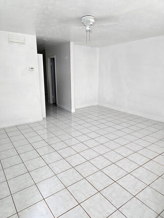 Photo - Large Two bedrooms with a cover patio