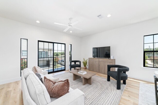 Photo - 11936 N Hoa Sen Cir