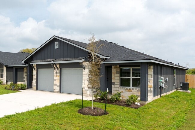 Building Photo - 906 Wax Myrtle Ct Unit A