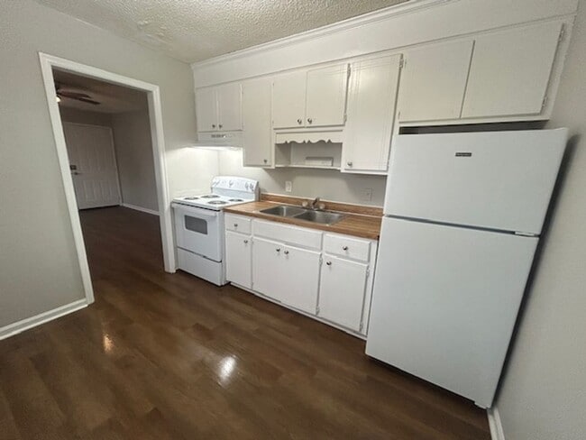 Photo - 123A Calvin Court