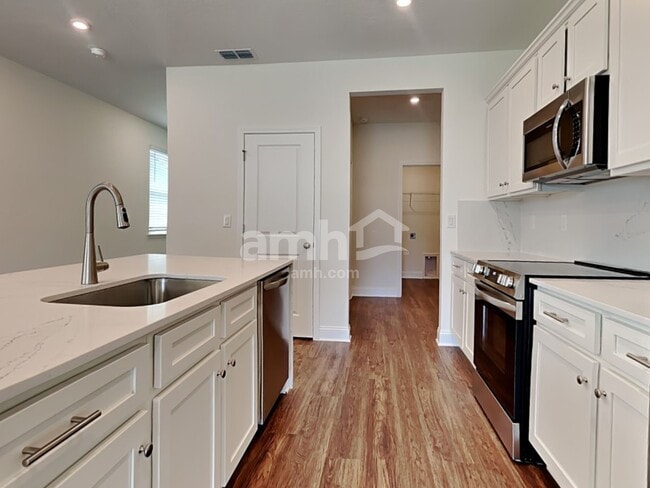 Photo - 299 Onate Cir