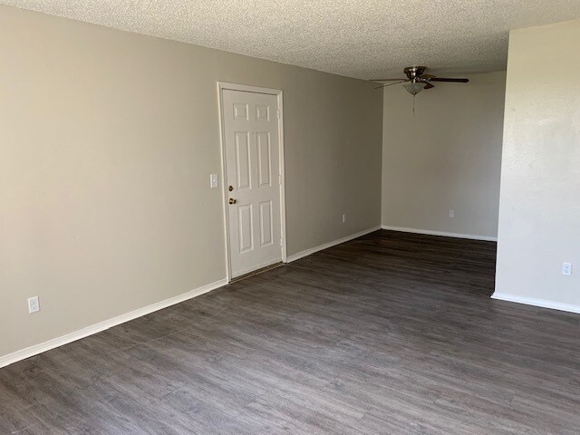 Photo - Rolling Meadows Apartments