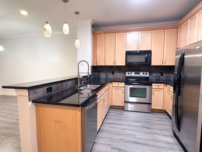 Photo - Charming 3 bed 2.5 bath townhouse