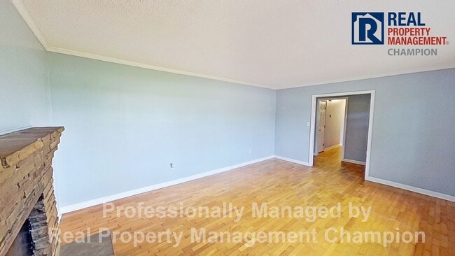 Photo - All Brick Ranch in the Heart of Hampstead