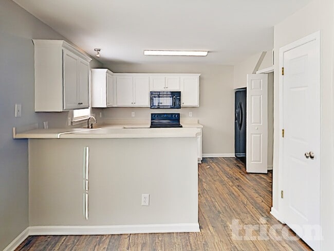 Photo - 2809 Erinridge Rd