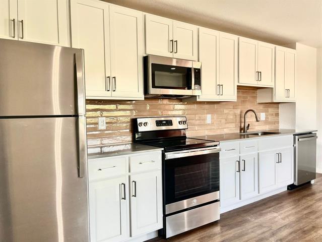 Photo - 125 E 8th St Unit 206