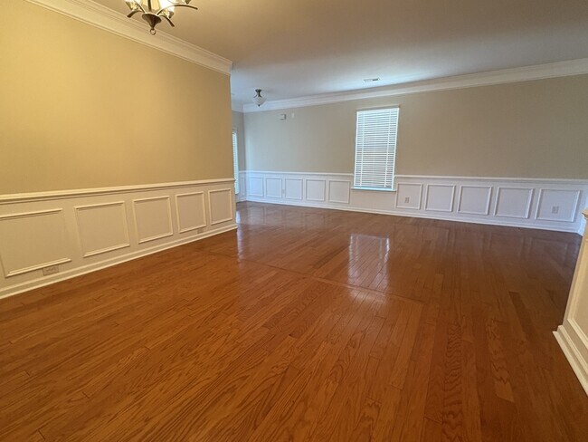 Photo - 101 Brentmoor Pl